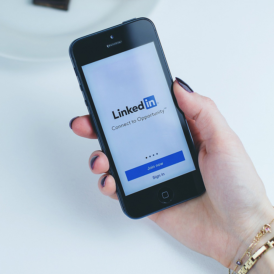 linkedin-agenzia-comunicazione linkedin-agenzia-comunicazione
