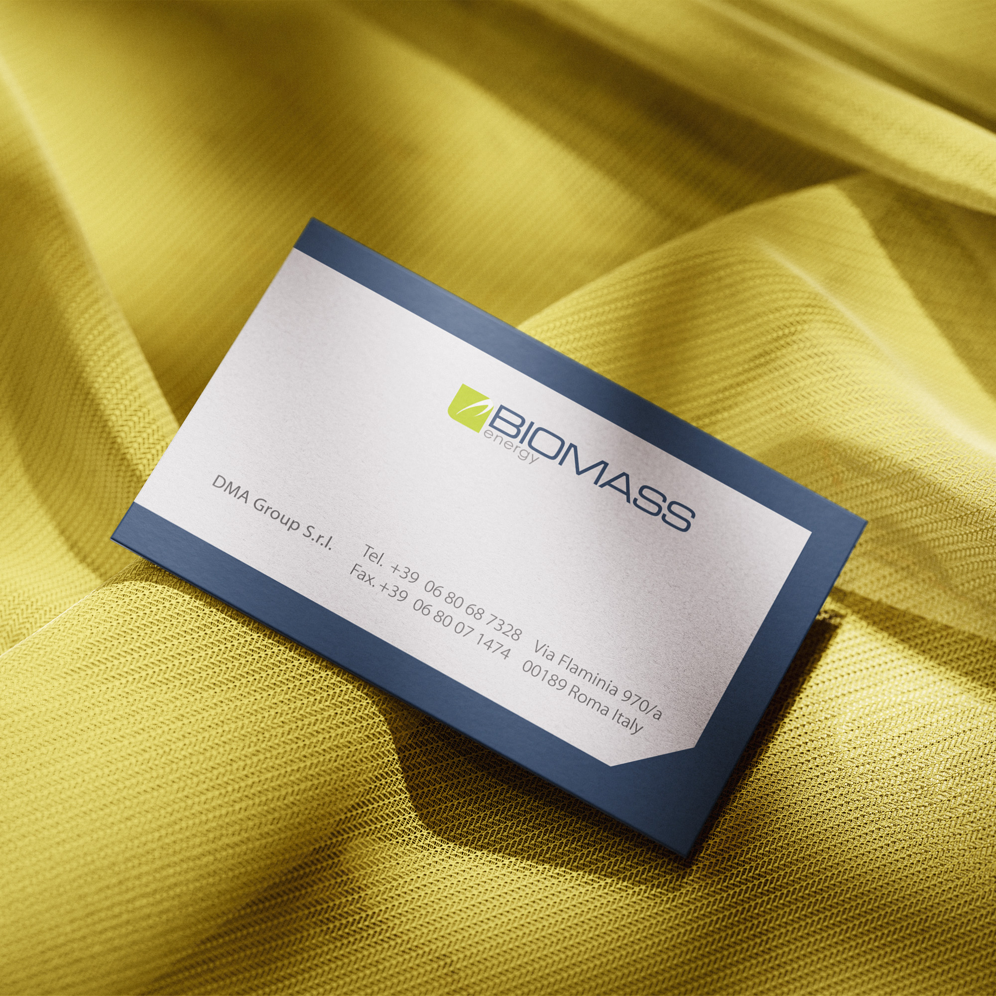Business_Card_Mockup_1