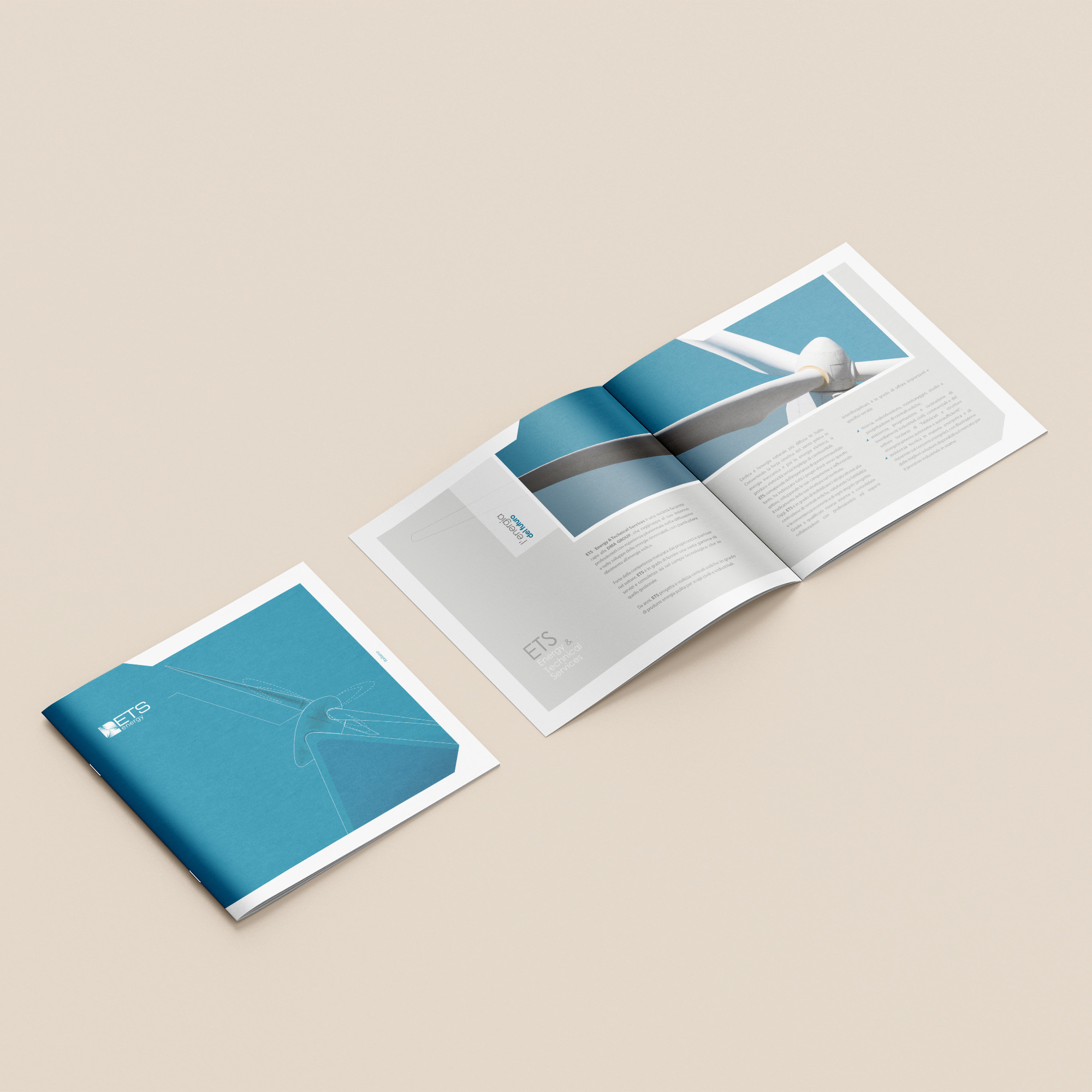 Free_Square_Brochure_Mockup_1